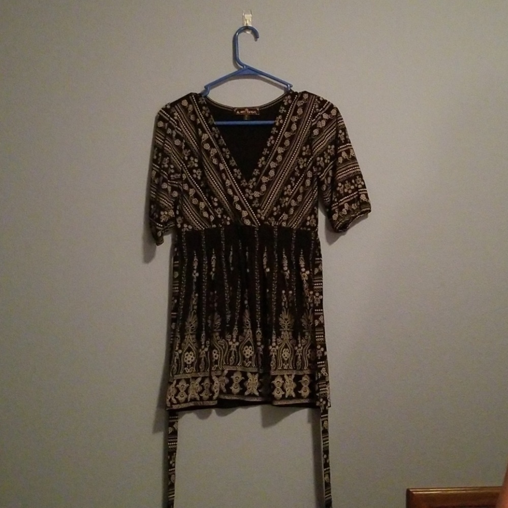 Tunic, black & white pattern top